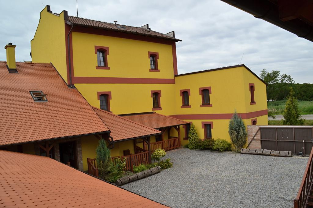 Penzion Mlyn Sedlec Exterior foto